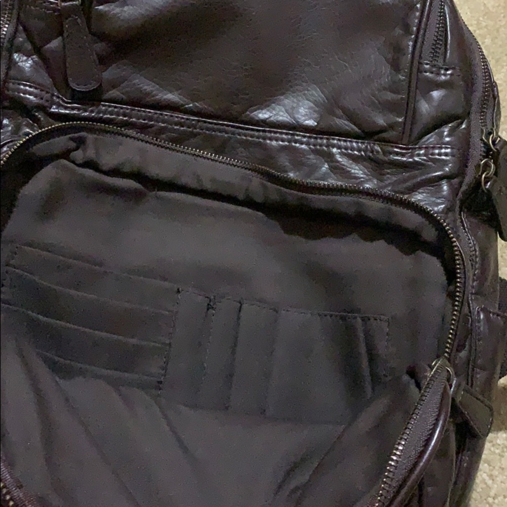 Backpack - Picture 2 of 7